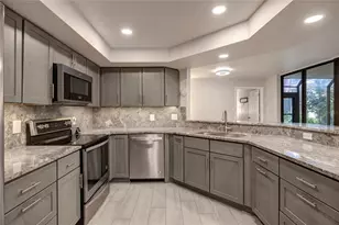 1270 St Tropez Cir, Orlando, FL 32806 - Photo 22