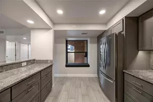 1270 St Tropez Cir, Orlando, FL 32806 - Photo 24