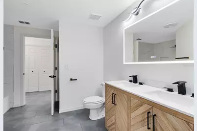 6685 Queens Borough Avenue #202, Orlando, FL 32835 - Photo 16