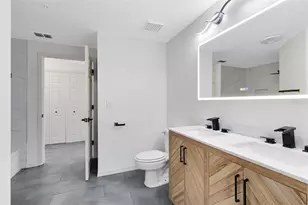 6685 Queens Borough Ave, Orlando, FL 32835 - Photo 16