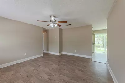 3641 Mandalay Court, Orlando, FL 32818 - Photo 8