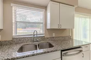 3641 Mandalay Ct, Orlando, FL 32818 - Photo 16