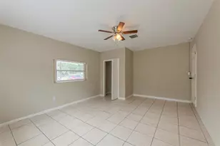 3641 Mandalay Ct, Orlando, FL 32818 - Photo 18
