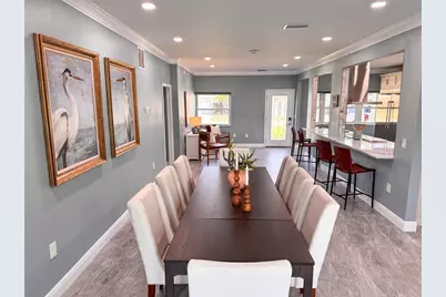 8704 Bay Crest Lane, Tampa, FL 33615 - Photo 10