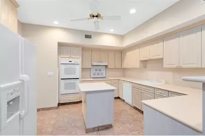 910 Cypress Avenue, Saint Cloud, FL 34769 - Photo 12