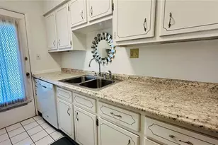 1600 W Lake Parker Dr, Lakeland, FL 33805 - Photo 12