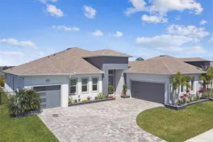 8936 Sanders Tree Loop, Wesley Chapel, FL 33545 - Photo 2