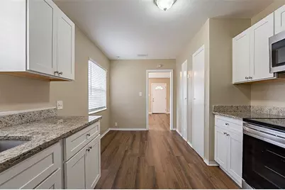 2001 16th Street S, Saint Petersburg, FL 33705 - Photo 4