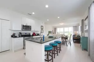 470 Lake Shore Pkwy, Davenport, FL 33896 - Photo 8