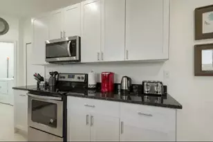 470 Lake Shore Pkwy, Davenport, FL 33896 - Photo 12