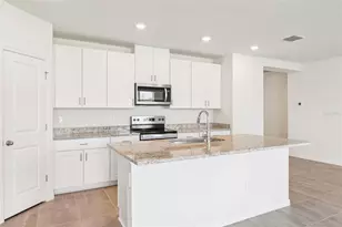 1752 Brekey Wy, Zephyrhills, FL 33541 - Photo 14