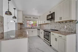 7420 Lake Willis Dr, Orlando, FL 32821 - Photo 12