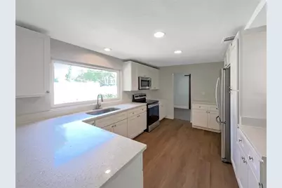 370 E Waldo Street, Groveland, FL 34736 - Photo 12