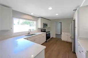 370 E Waldo St, Groveland, FL 34736 - Photo 12