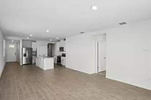 137 Whiteland Bnd, Nokomis, FL 34275 - Photo 2