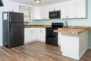 951 Co Rd 453, Lake Panasoffkee, FL 33538 - Photo 6