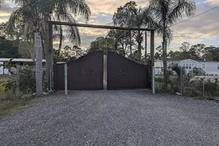 740 S Palomino St, Clewiston, FL 33440 - Photo 2