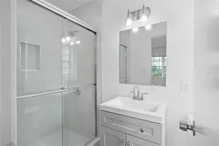 1017 N Thornton Ave, Orlando, FL 32803 - Photo 18