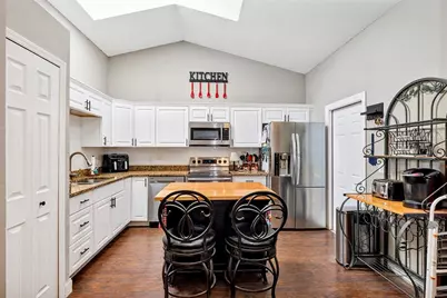 6906 Colony Oaks Lane, Orlando, FL 32818 - Photo 8