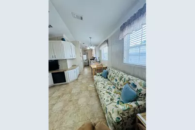 211 Broken Woods Boulevard, Davenport, FL 33837 - Photo 16