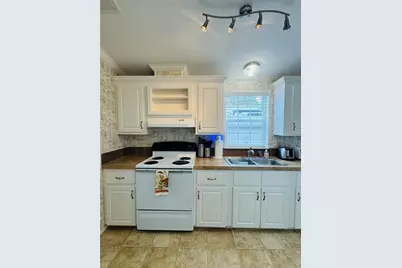 211 Broken Woods Boulevard, Davenport, FL 33837 - Photo 18