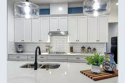 7748 Four Seasons Boulevard, Kissimmee, FL 34747 - Photo 10