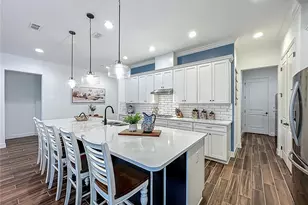 7748 Four Seasons Blvd, Kissimmee, FL 34747 - Photo 4