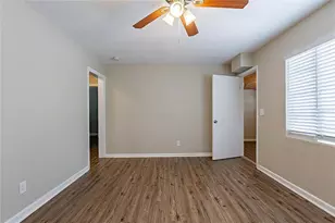 912 Magnolia Dr, Clearwater, FL 33756 - Photo 16