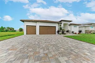 241 Rotonda Blvd S, Rotonda West, FL 33947 - Photo 2