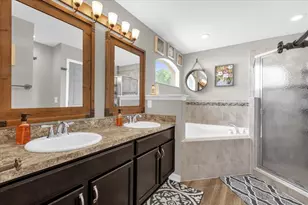 326 Woodland Trl, Lady Lake, FL 32159 - Photo 24