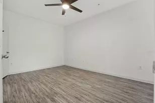 911 N Orange Ave, Orlando, FL 32801 - Photo 12