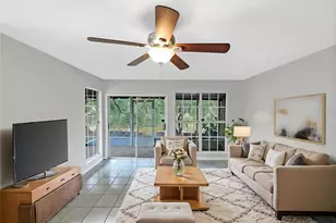 6902 Lakeview Ct, Tampa, FL 33634 - Photo 2