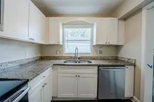 72 Campus View Dr, Orlando, FL 32810 - Photo 14