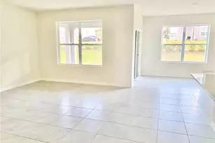 2637 Rowan St, Tavares, FL 32778 - Photo 2