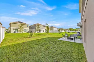 933 Jackson Ave, Davenport, FL 33837 - Photo 36