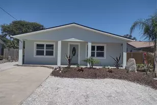 830 E 18th Ave, New Smyrna Beach, FL 32169 - Photo 1