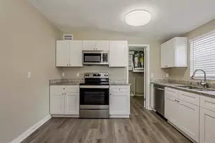 4010 Emerson Ave S, Saint Petersburg, FL 33711 - Photo 4