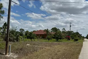 513 Addison St E, Lehigh Acres, FL 33974 - Photo 2