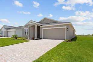 2009 Stone Wall Ct, Haines City, FL 33844 - Photo 2