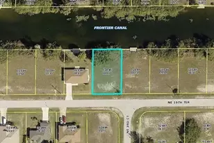 335 NE 19th Terrace, Cape Coral, FL 33909 - Photo 2