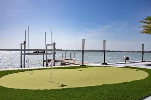 3310 Sunset Dr N, Saint Petersburg, FL 33710 - Photo 86