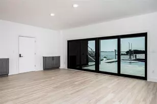 3310 Sunset Dr N, Saint Petersburg, FL 33710 - Photo 50