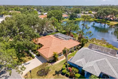 8202 Shadow Pine Way, Sarasota, FL 34238 - Photo 4