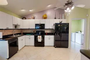 17816 SE 115th Ct, Summerfield, FL 34491 - Photo 8