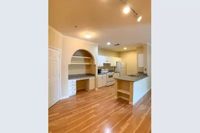 860 N Orange Avenue #428, Orlando, FL 32801 - Photo 2