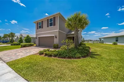 10484 SW Captiva Drive, Port Saint Lucie, FL 34987 - Photo 8