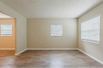 4812 N 37th Street, Tampa, FL 33610 - Photo 6