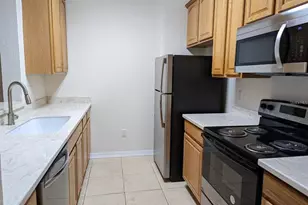 1355 Venezia Ct, Davenport, FL 33896 - Photo 4