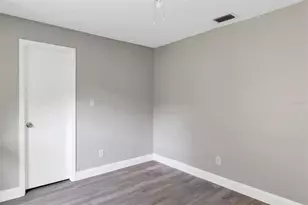 5039 Jamaica Cir, Orlando, FL 32808 - Photo 16