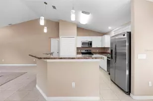 2104 E Parkton Dr, Deltona, FL 32725 - Photo 12